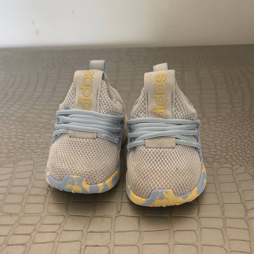 Adidas Kids Sneakers - Light Gray and Soft Yellow